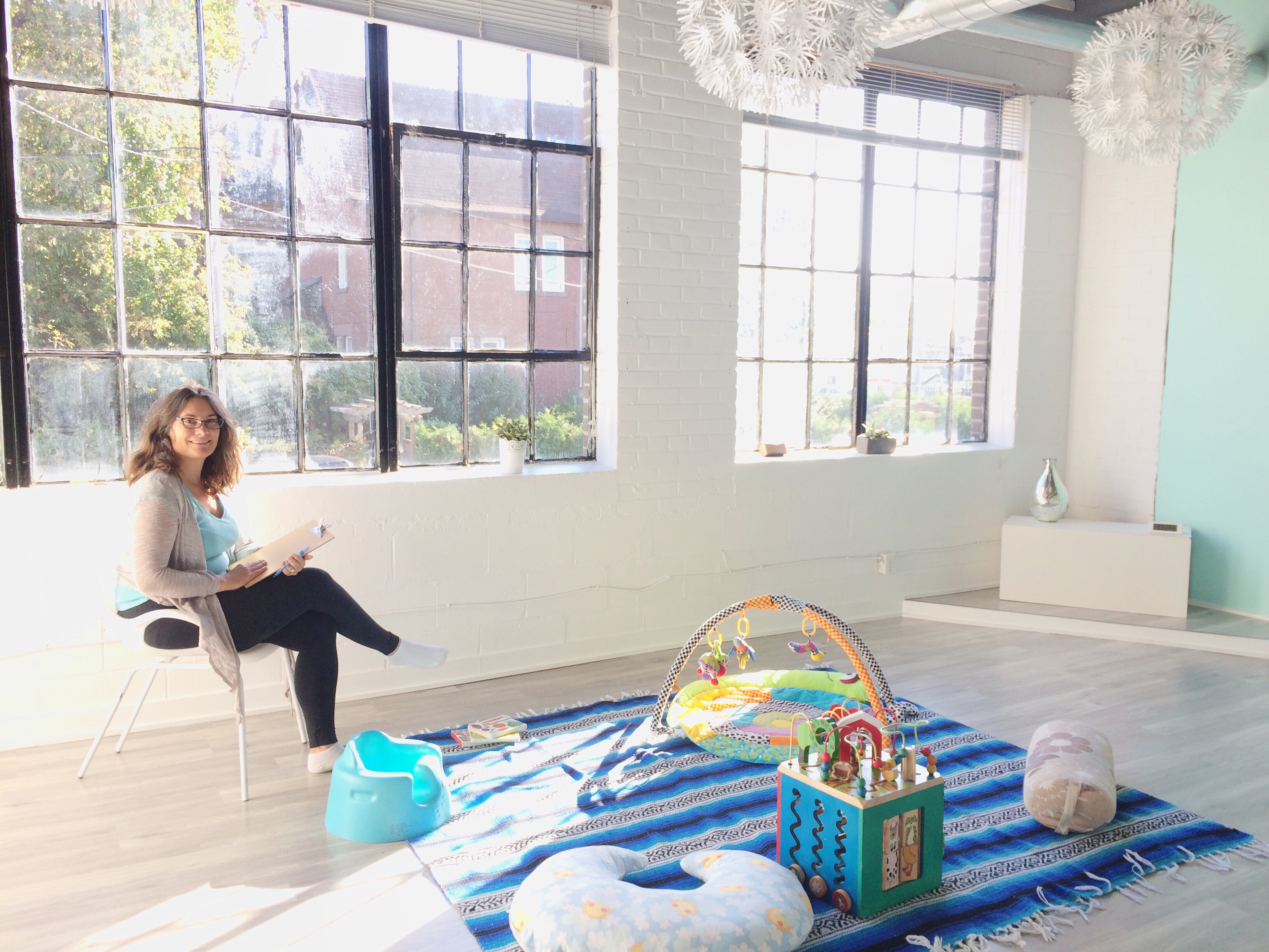 childcare-at-yoga-mamas-elaine